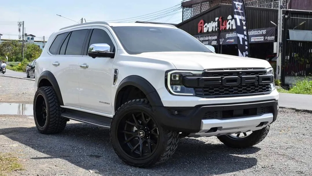 NEXT-GEN EVEREST RAPTOR WIDE BODY KIT, FRONT BUMPER & REAL RAPTOR GRILL