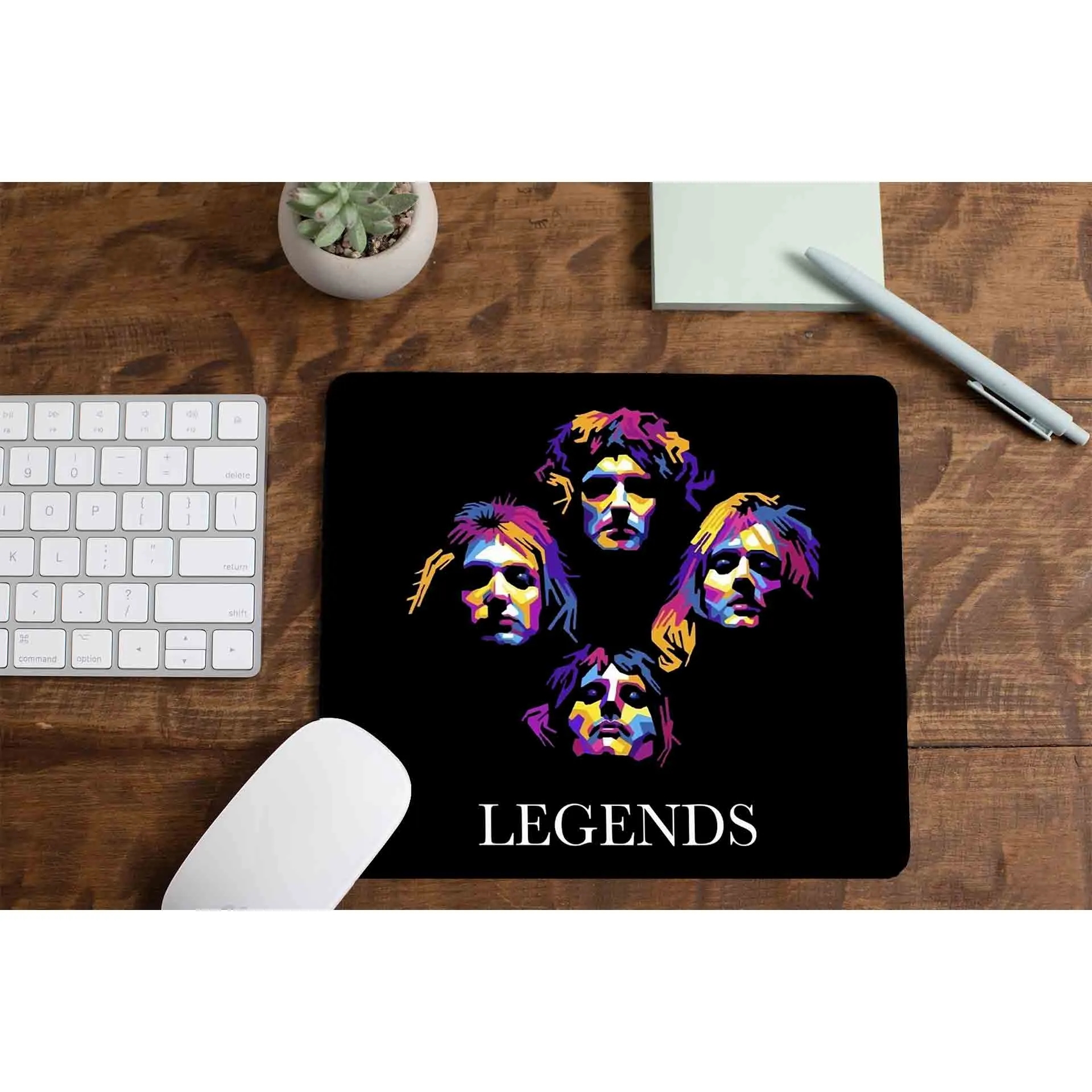 Queen Mousepad - Legends