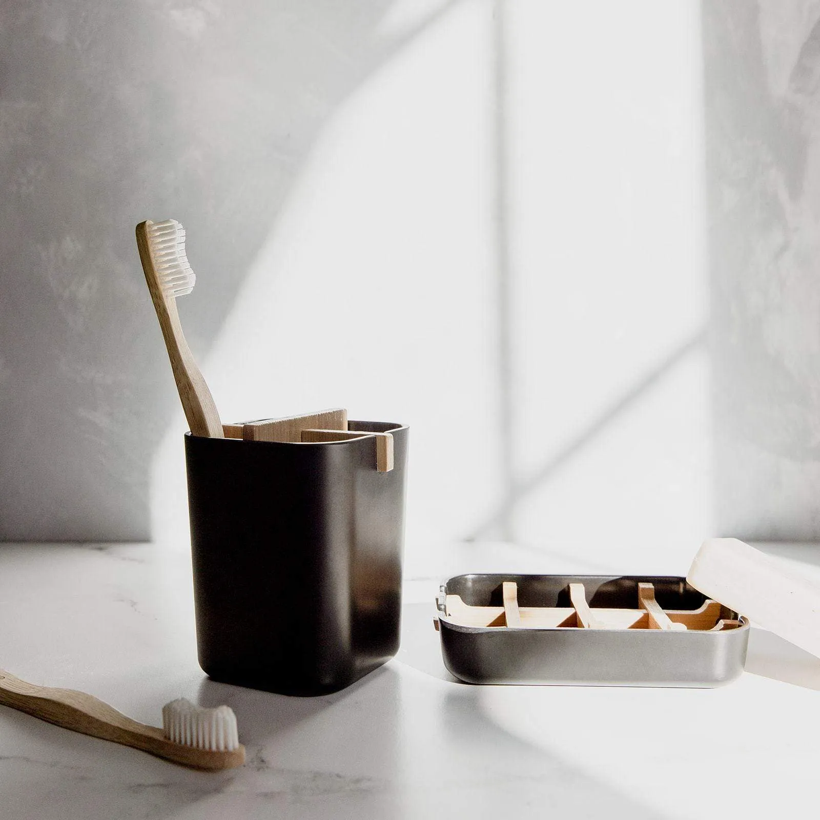 Zero Waste Brush Holder- White or Black